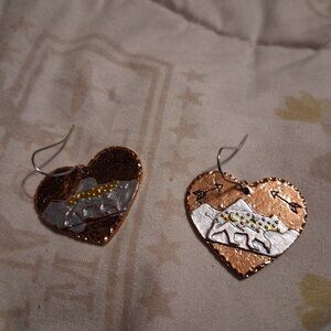 heart earringsFinal price pls can' tafford any more discount